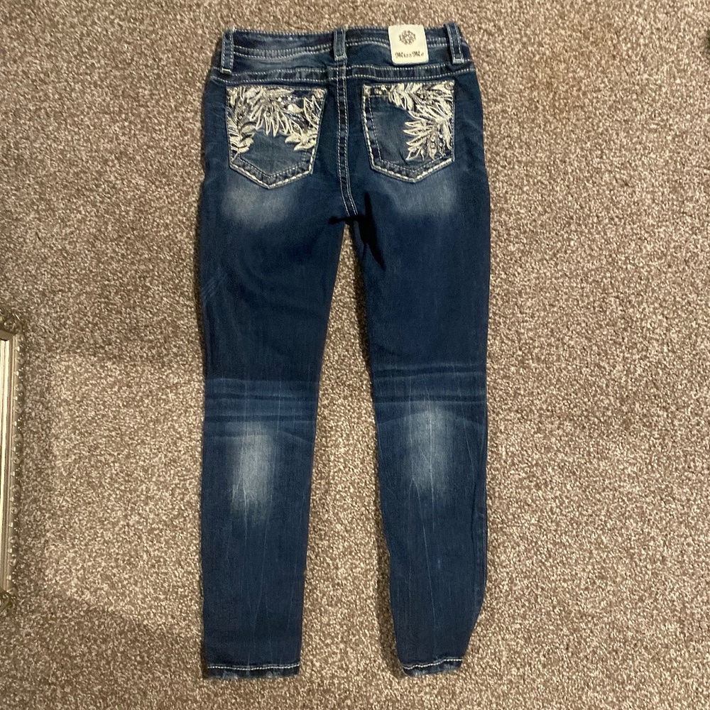 BEAUTIFULLY EMBELLISHED MISS ME mid rise ankle skinny 26x27